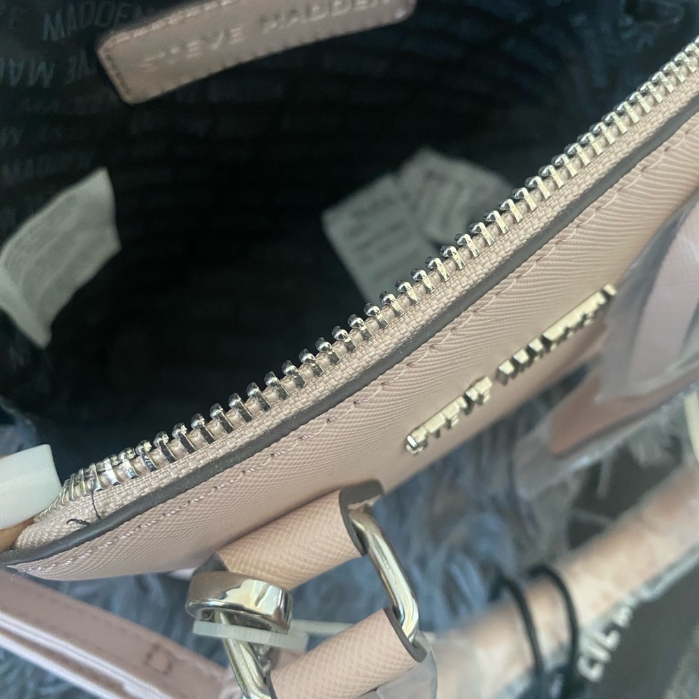 Steve Madden mini crossbody - Picture 10 of 12